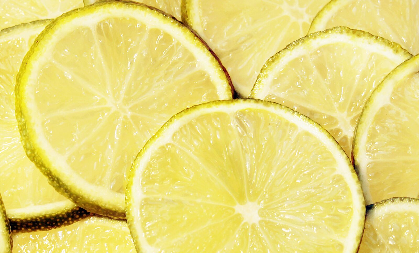 Canon EOS 100D (EOS Rebel SL1 / EOS Kiss X7) sample photo. Lime, lime slices, citrus photography