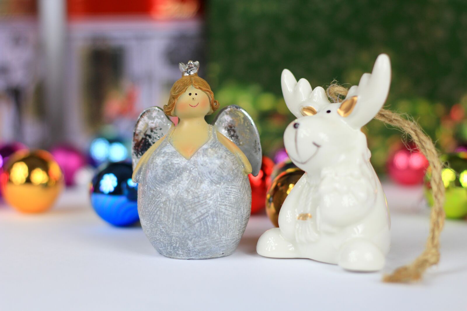 Canon EOS 100D (EOS Rebel SL1 / EOS Kiss X7) sample photo. Christmas, holidays, christmas baubles photography