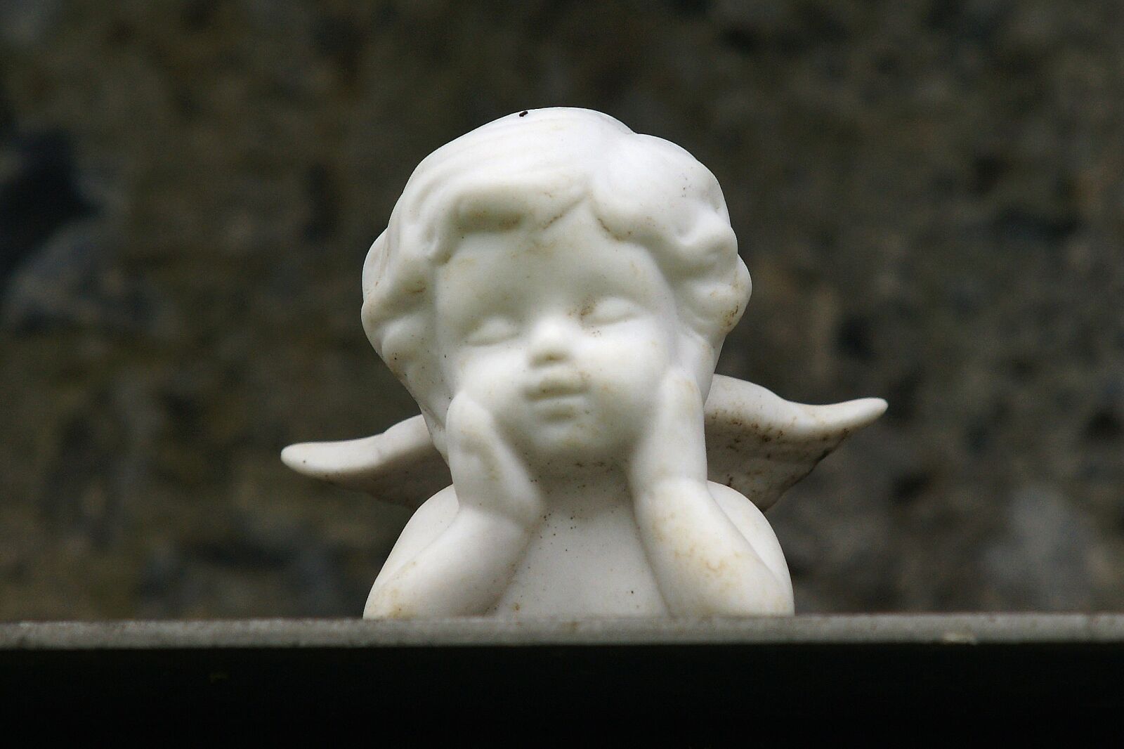 Sony Alpha DSLR-A700 sample photo. Angel, angel figure, reclining photography