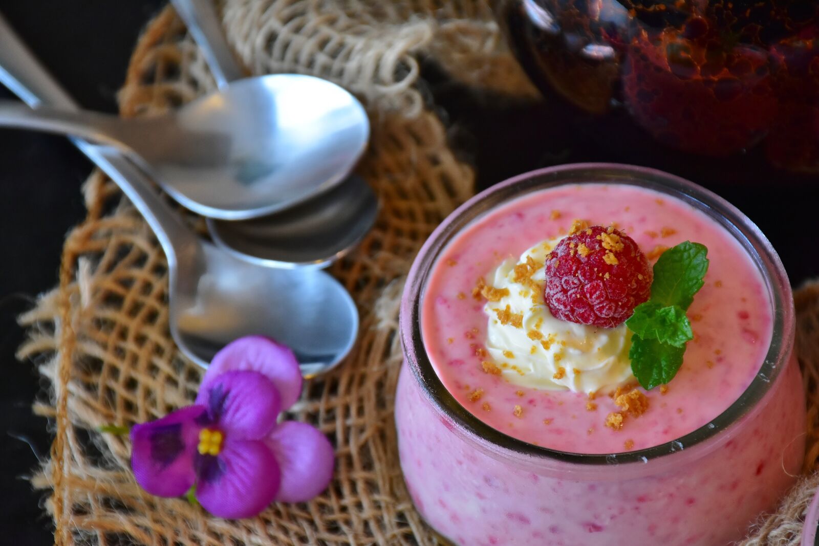 Nikon D7200 sample photo. Quark, quark cream, raspberries photography