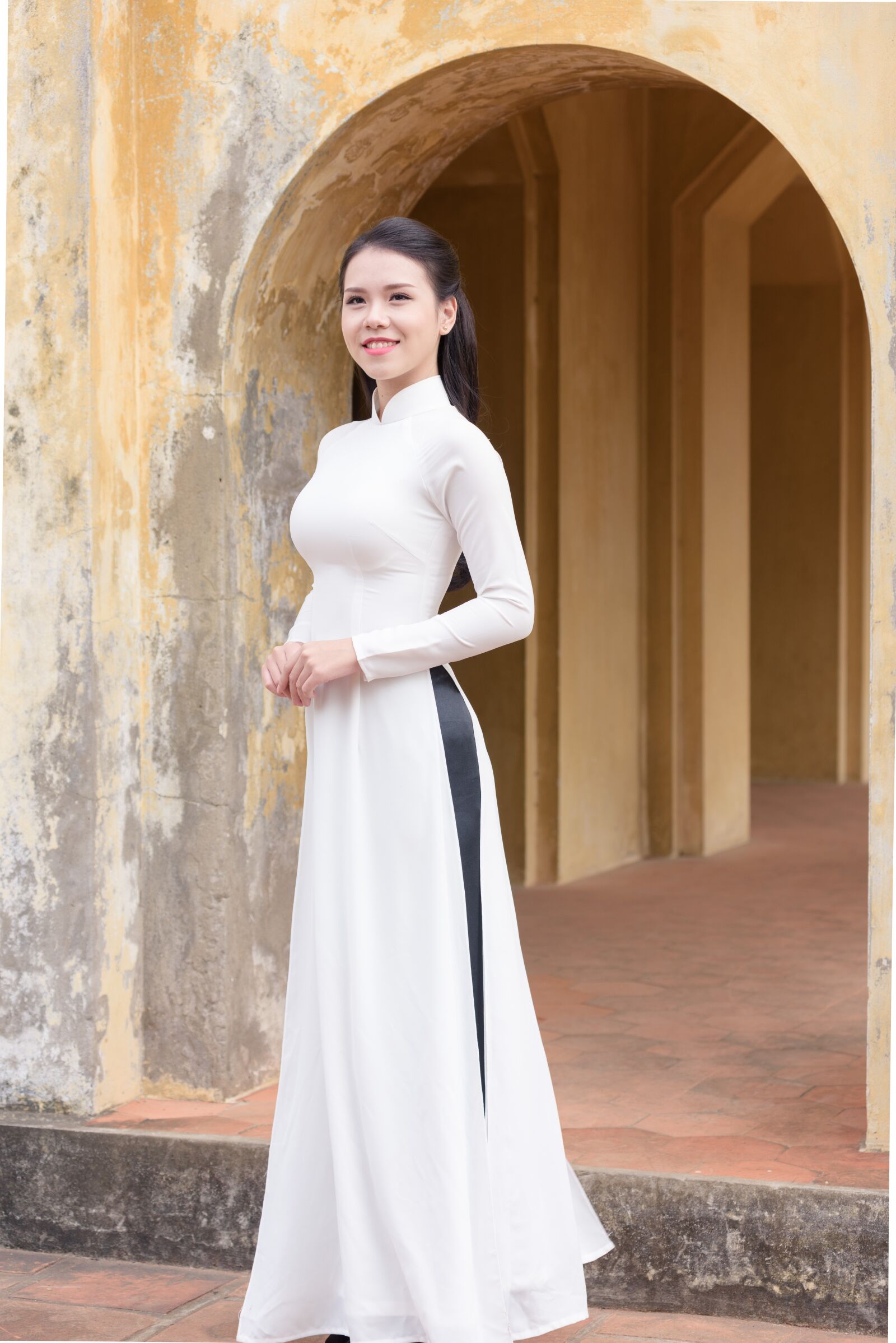 Nikon D810 sample photo. Long coat, portrait, people photography