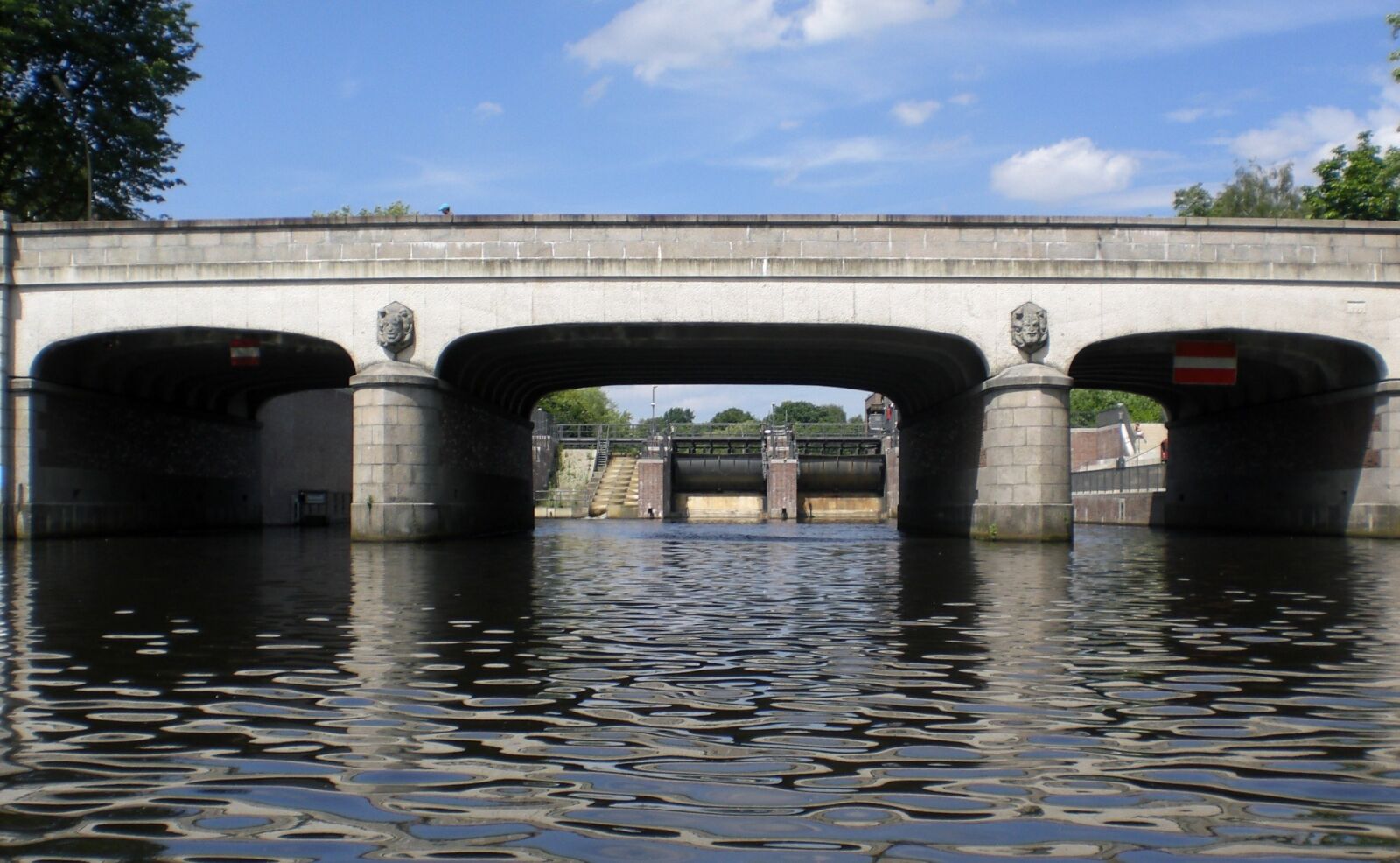 CASIO EX-Z77 sample photo. Architecture, building, weir photography
