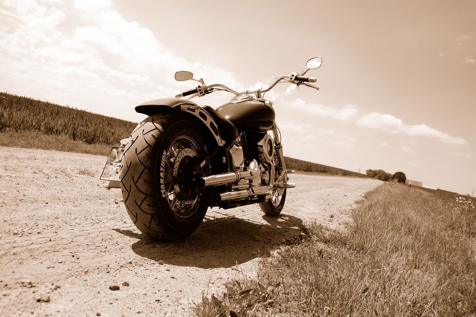 Nikon D40 sample photo. Motorcycle, yamaha, drag star photography