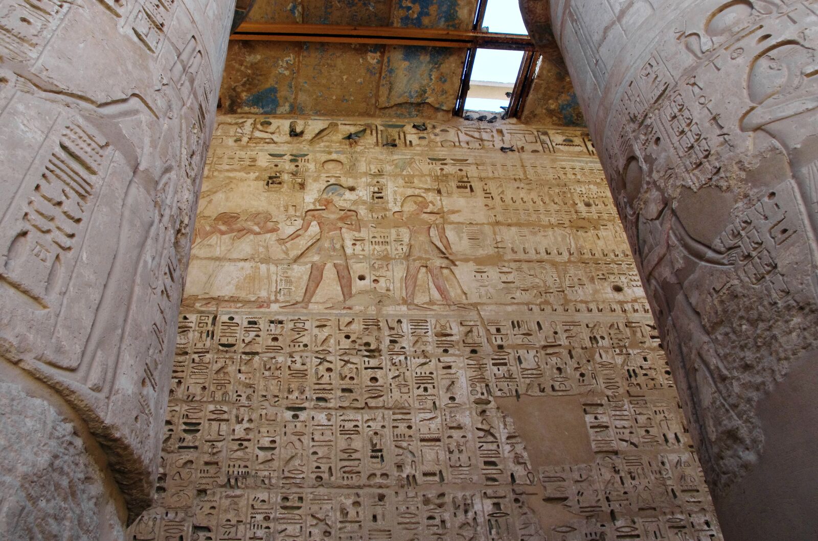 Pentax K-5 sample photo. Egypt, thebes, medinet-habu photography