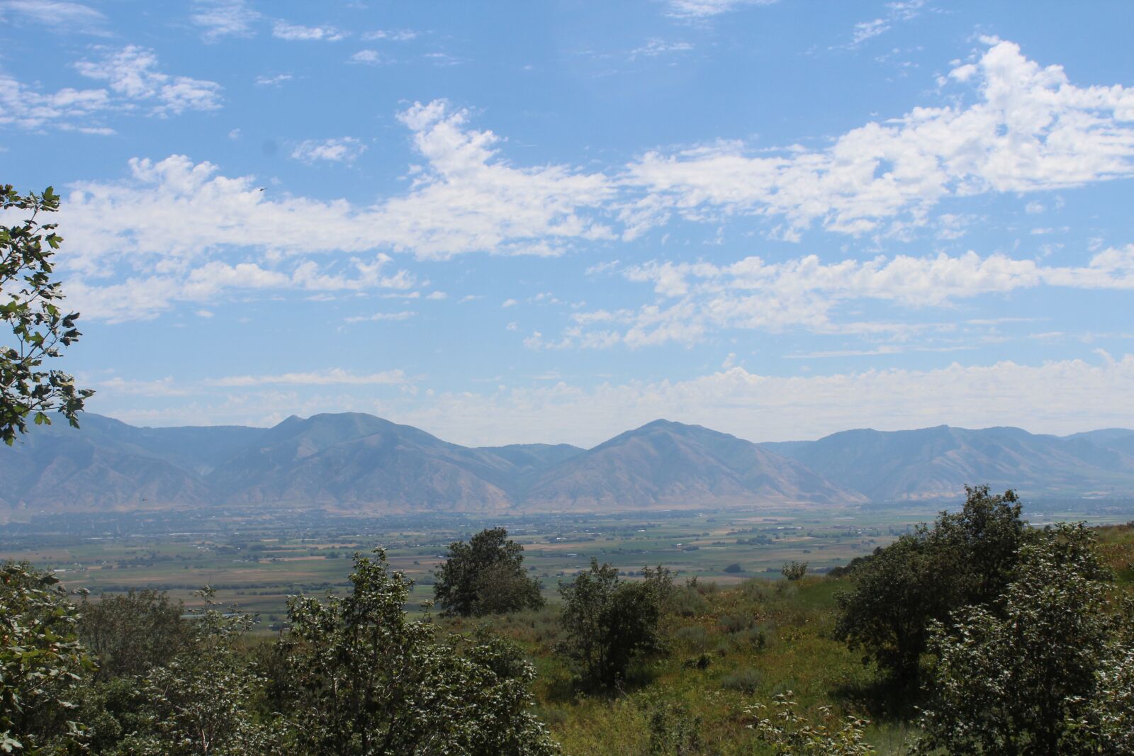Canon EOS 1300D (EOS Rebel T6 / EOS Kiss X80) sample photo. Mountain view, blue sky photography
