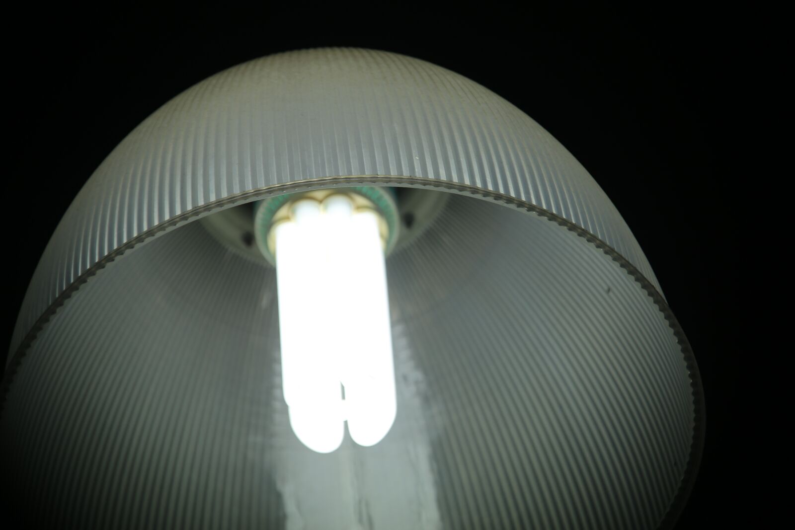 Canon EOS 6D sample photo. Lamp, light, decoration photography