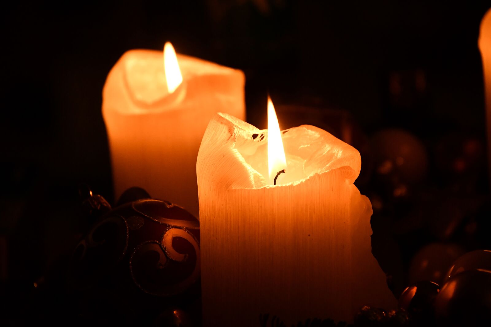 Nikon D7500 sample photo. Candle, light, gold photography