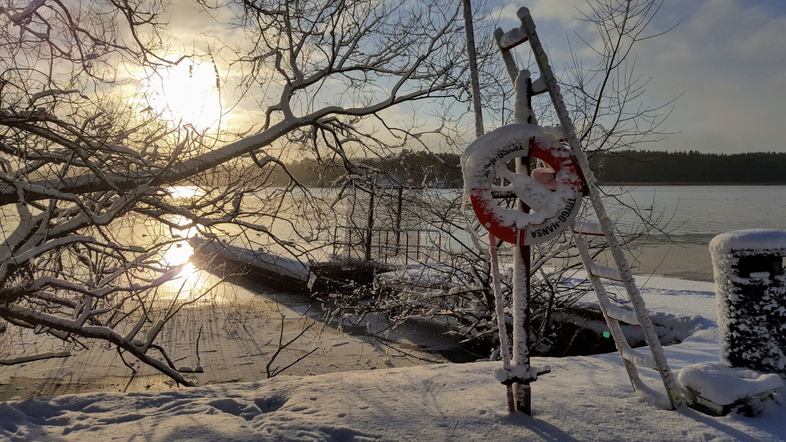Samsung Galaxy S6 sample photo. Lake, winter, landscapes photography