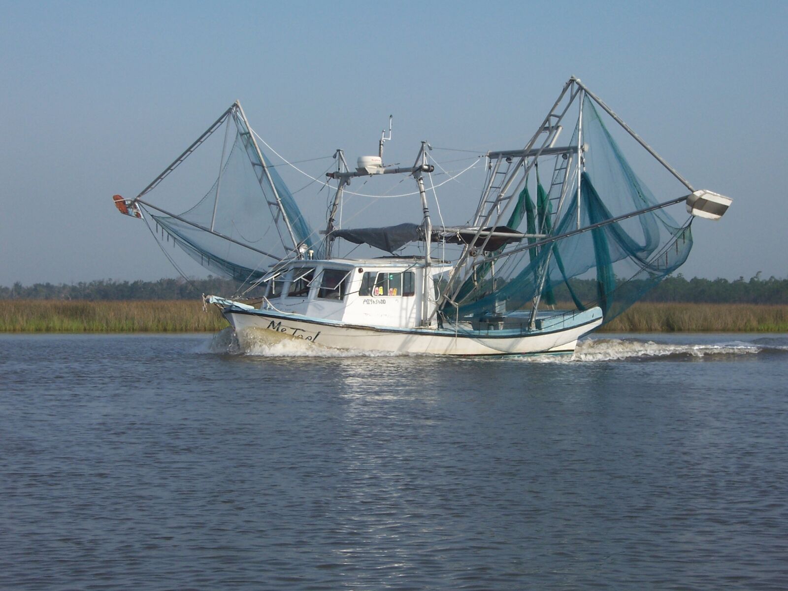Kodak Z730 ZOOM DIGITAL CAMERA sample photo. Shrimp boat, bayou, mississippi photography