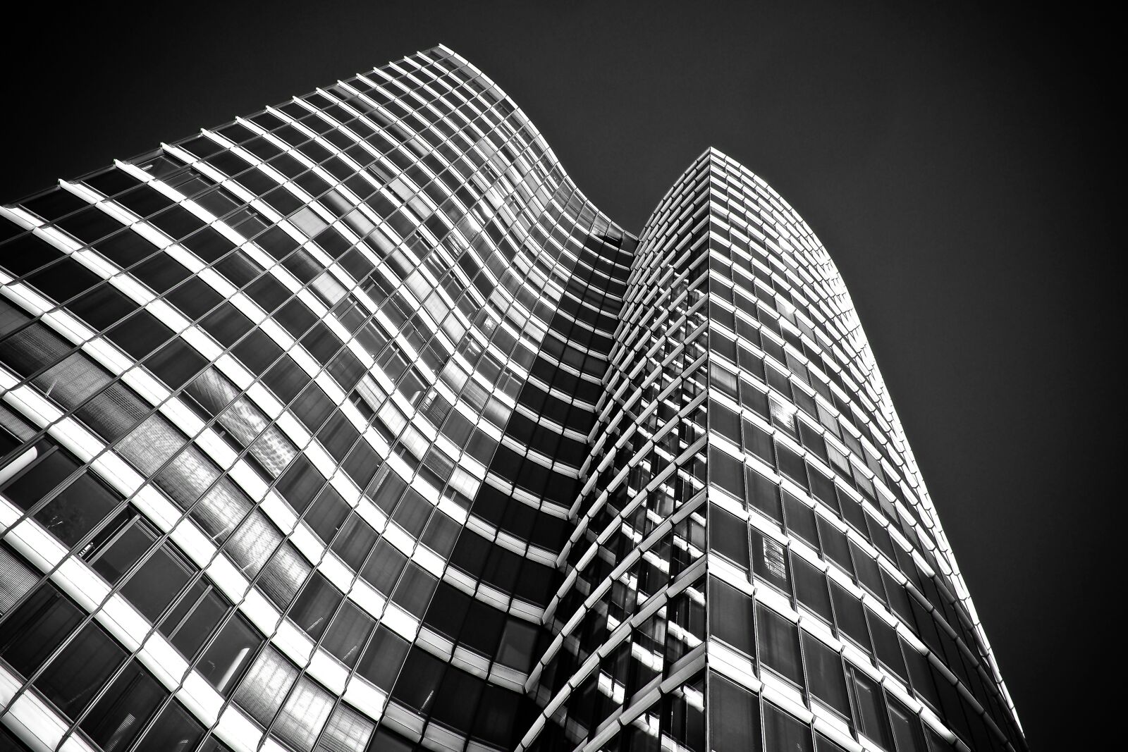 Olympus OM-D E-M10 sample photo. Architecture, skyscraper, glass facades photography