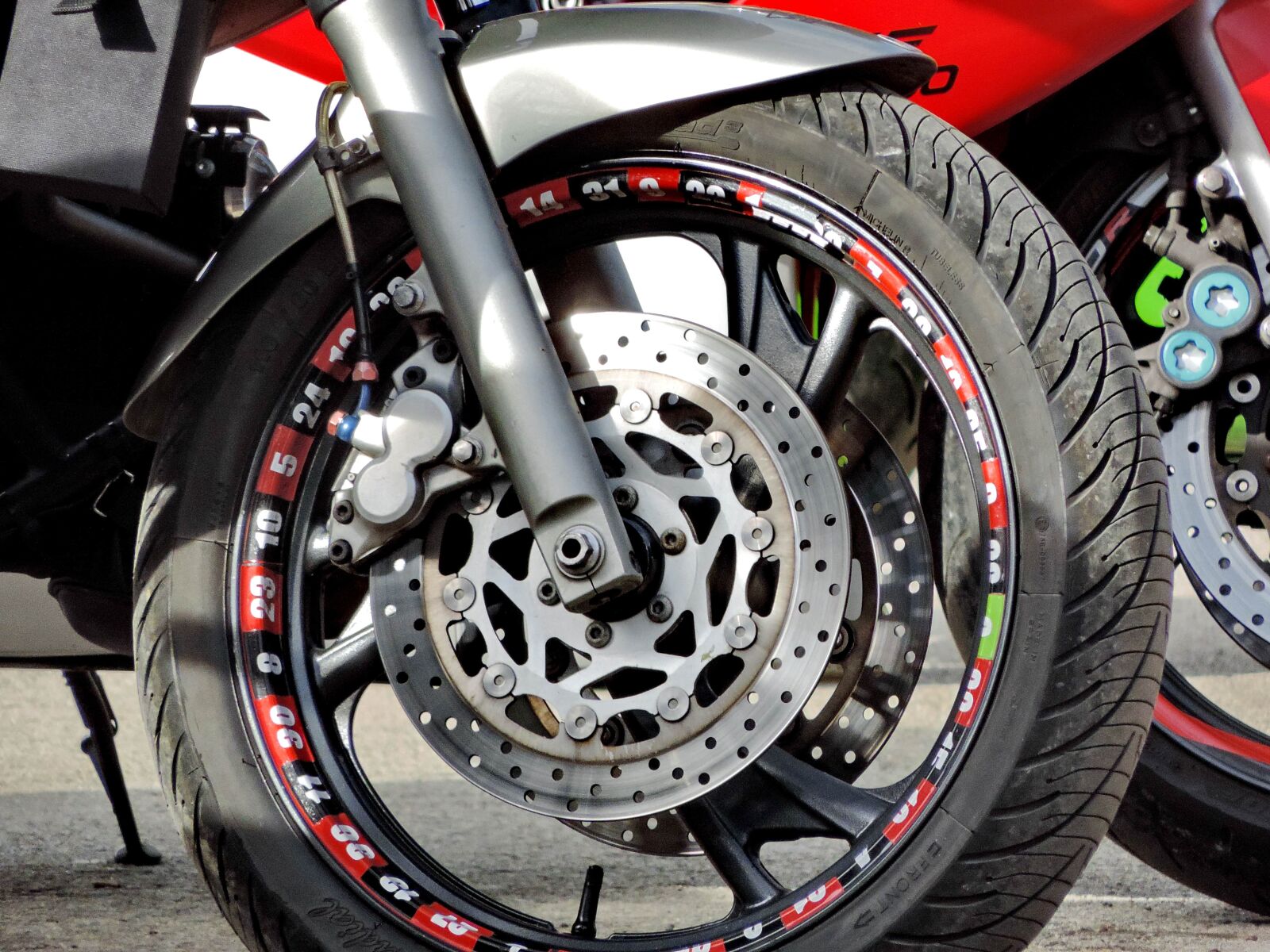 Nikon Coolpix P520 sample photo. Brake, motorcycle, steering wheel photography