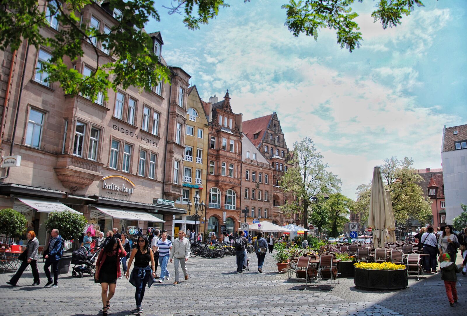 Nikon D3000 sample photo. Nuremberg, historic center, middle photography