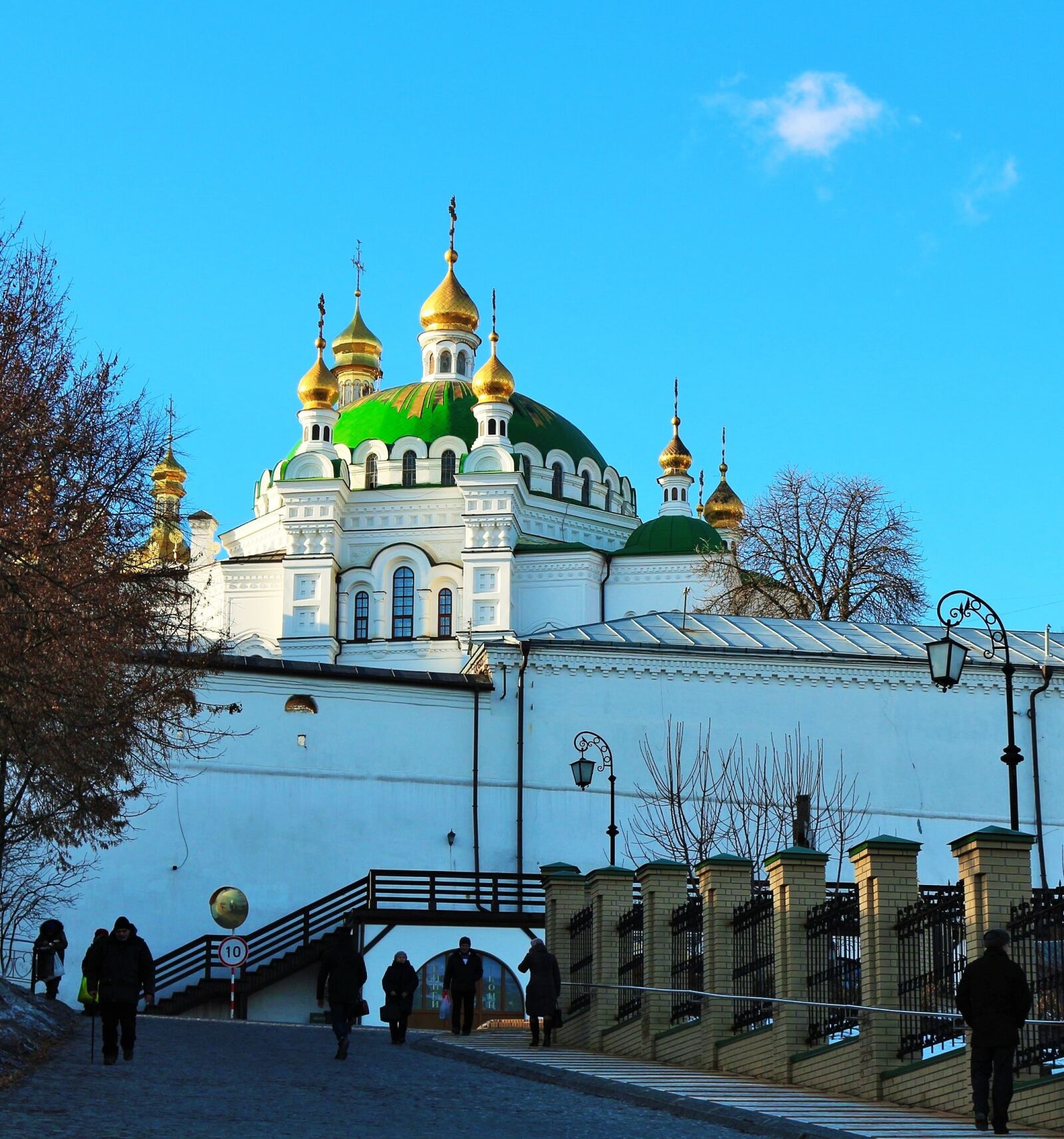 Canon EOS 650D (EOS Rebel T4i / EOS Kiss X6i) sample photo. Architecture, religion, travel photography