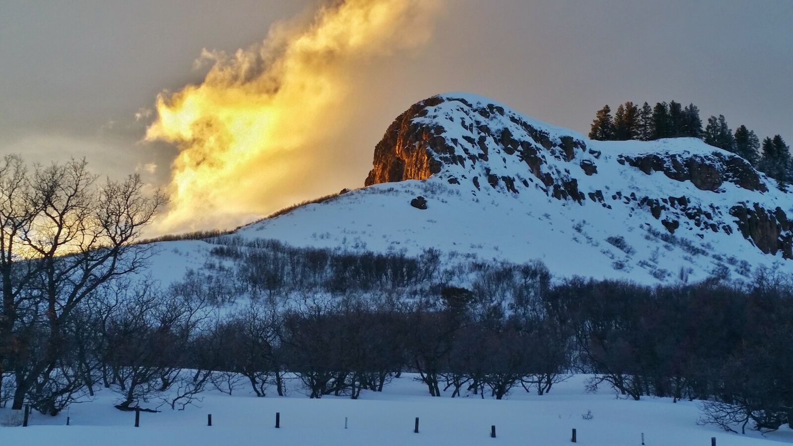 Samsung Galaxy S5 sample photo. Sunset, mountains, winter photography