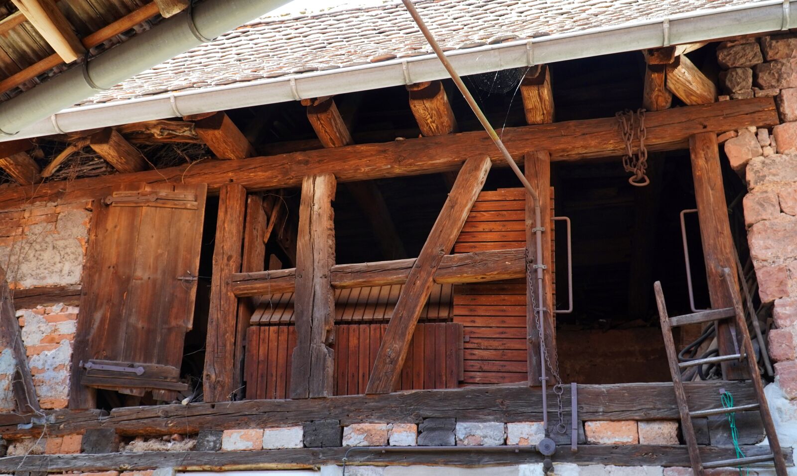 Sony E PZ 18-105mm F4 G OSS sample photo. Old, historically, architecture photography