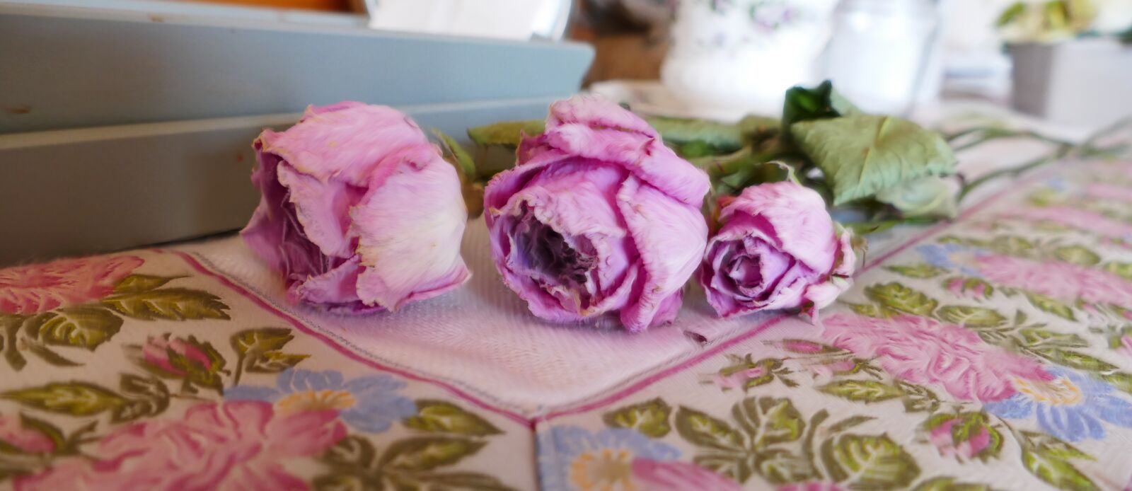 Panasonic Lumix DMC-FZ1000 sample photo. Roses, dried, droogboeket photography