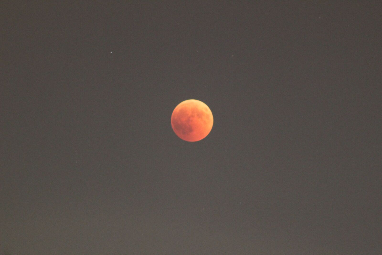 Canon EOS 1200D (EOS Rebel T5 / EOS Kiss X70 / EOS Hi) sample photo. Eclipse, luna, july 2018 photography