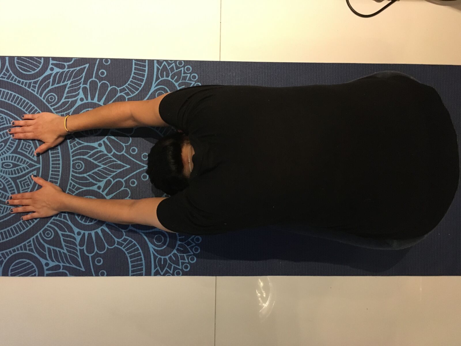 iPhone SE back camera 4.15mm f/2.2 sample photo. Yoga, yoga mat, mat photography