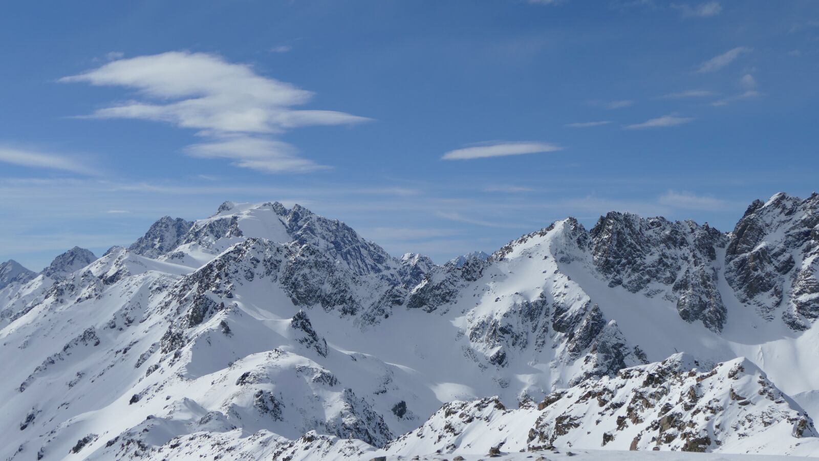 Panasonic Lumix DMC-FZ1000 sample photo. New zealand, mountains, landscape photography