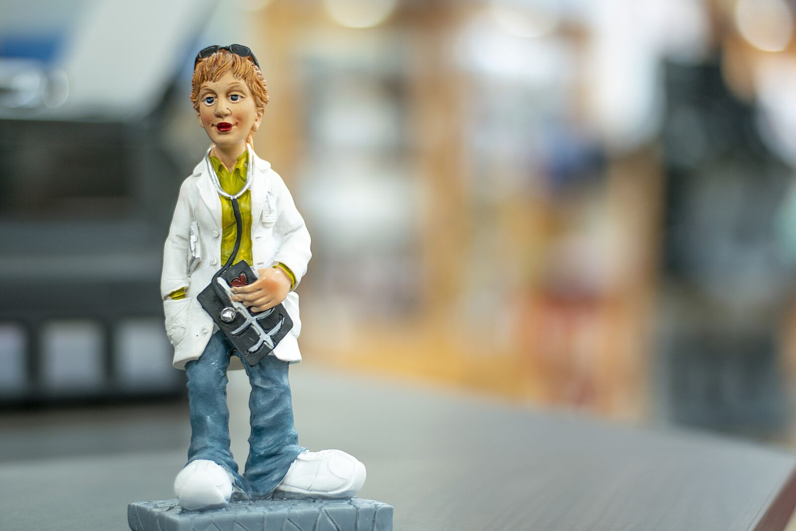 Nikon D3300 sample photo. Snowman, statue, trim photography