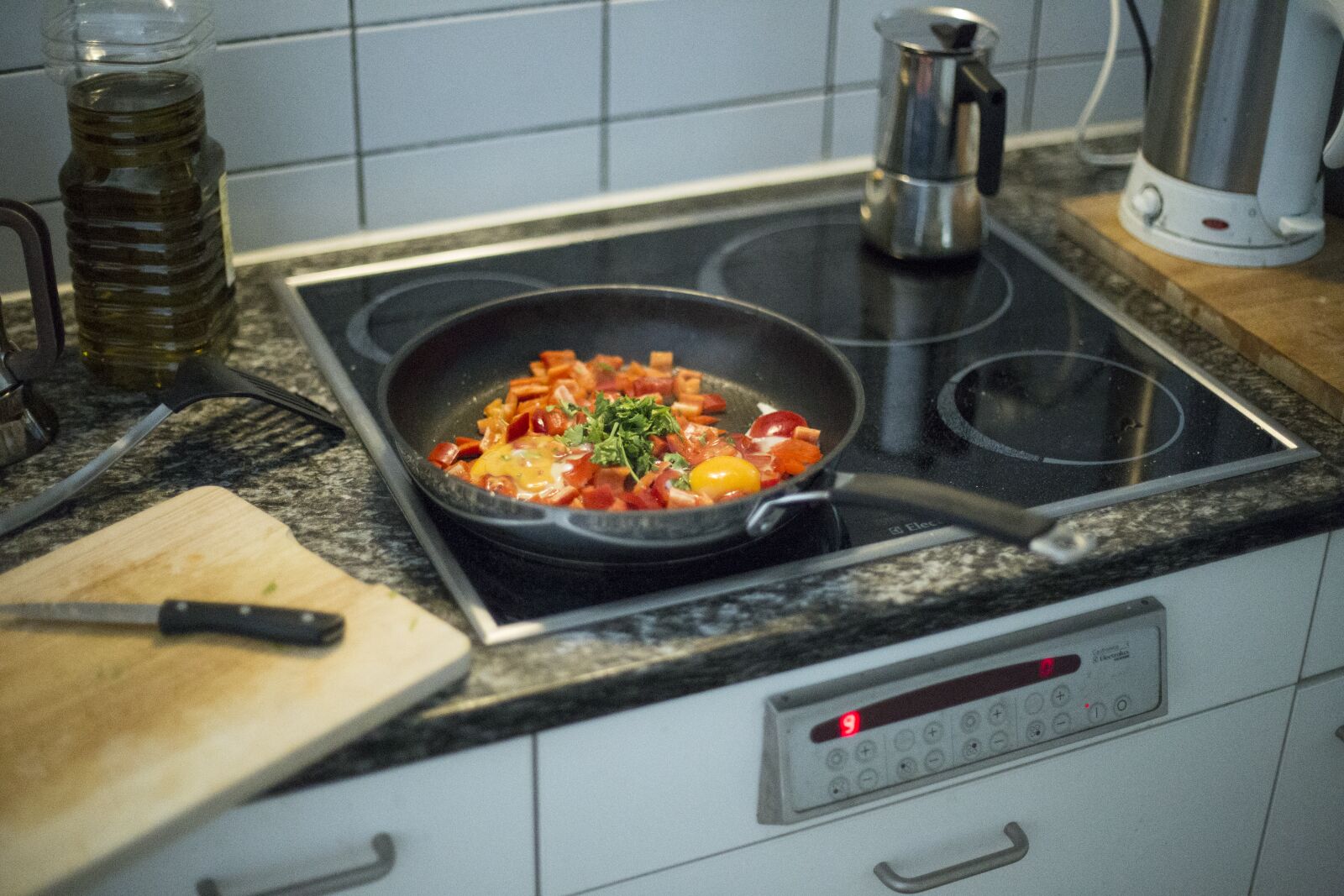 Canon EOS 6D + Canon EF 50mm F1.4 USM sample photo. Bell, pepper, cooking, food photography