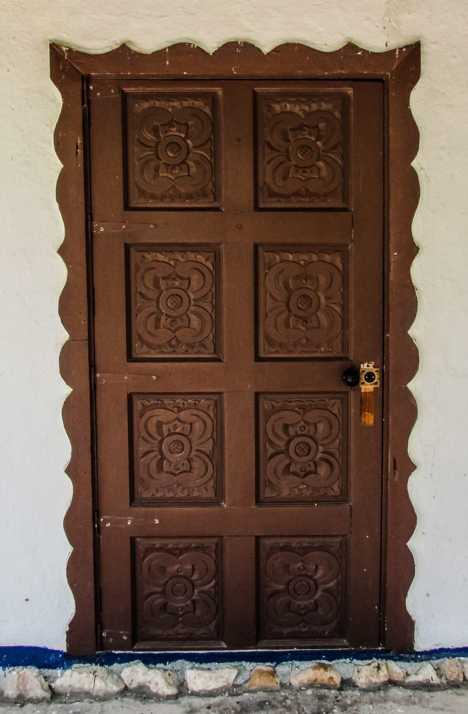 Canon PowerShot SX400 IS sample photo. Door, traditional, moldavian photography