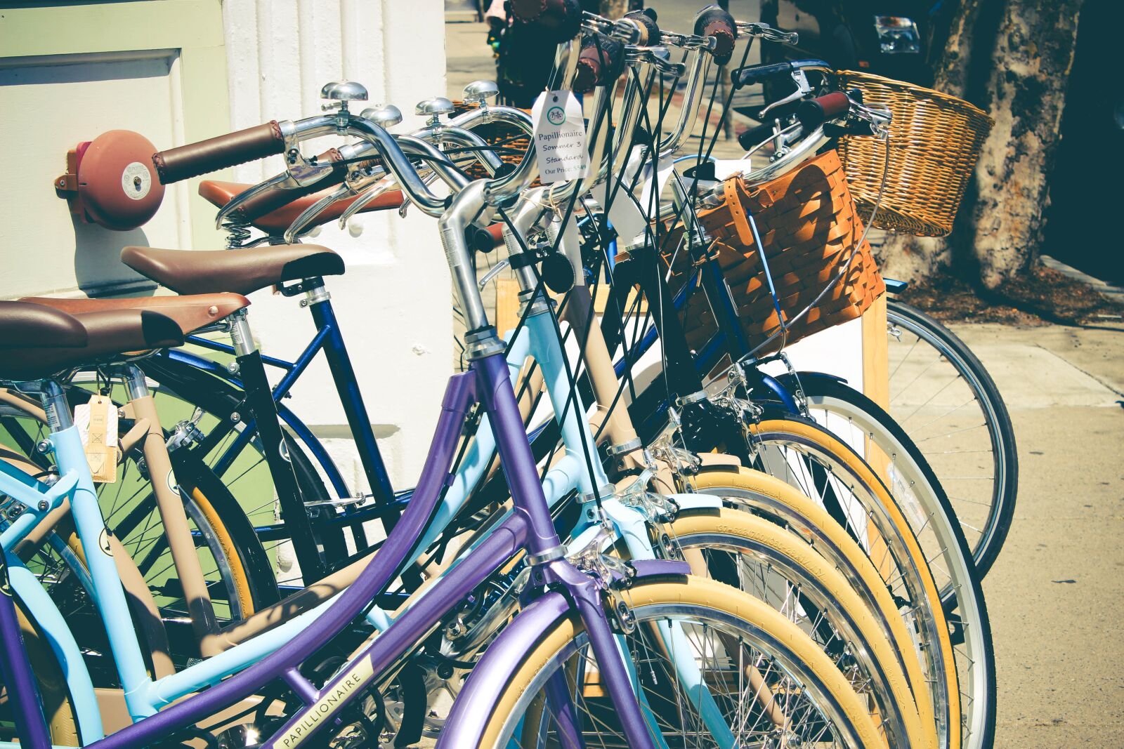 Canon EOS 600D (Rebel EOS T3i / EOS Kiss X5) sample photo. Baskets, bicycles, bikes photography