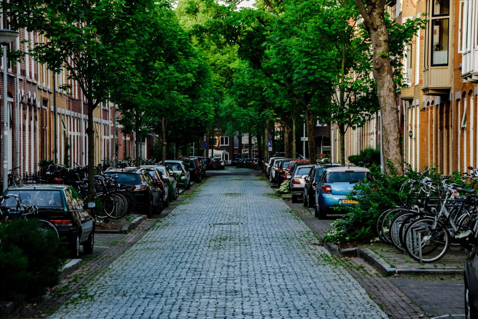 Nikon D3300 sample photo. Street, city, houses photography