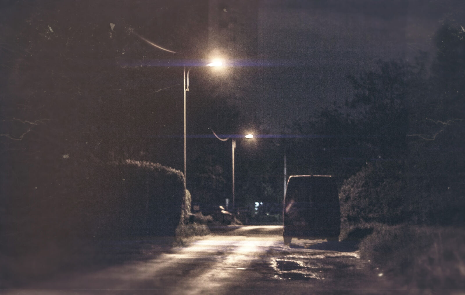 Canon EOS 600D (Rebel EOS T3i / EOS Kiss X5) + Canon EF 50mm F1.8 II sample photo. Night, road photography
