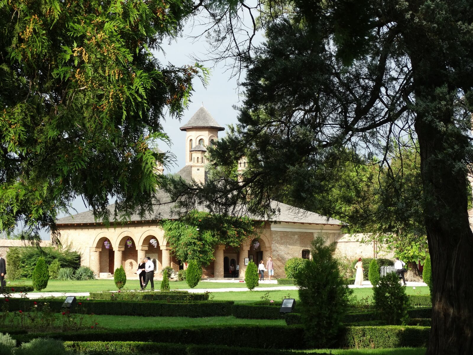 Sony Cyber-shot DSC-HX300 sample photo. Palace mogosoaia, park, castle photography