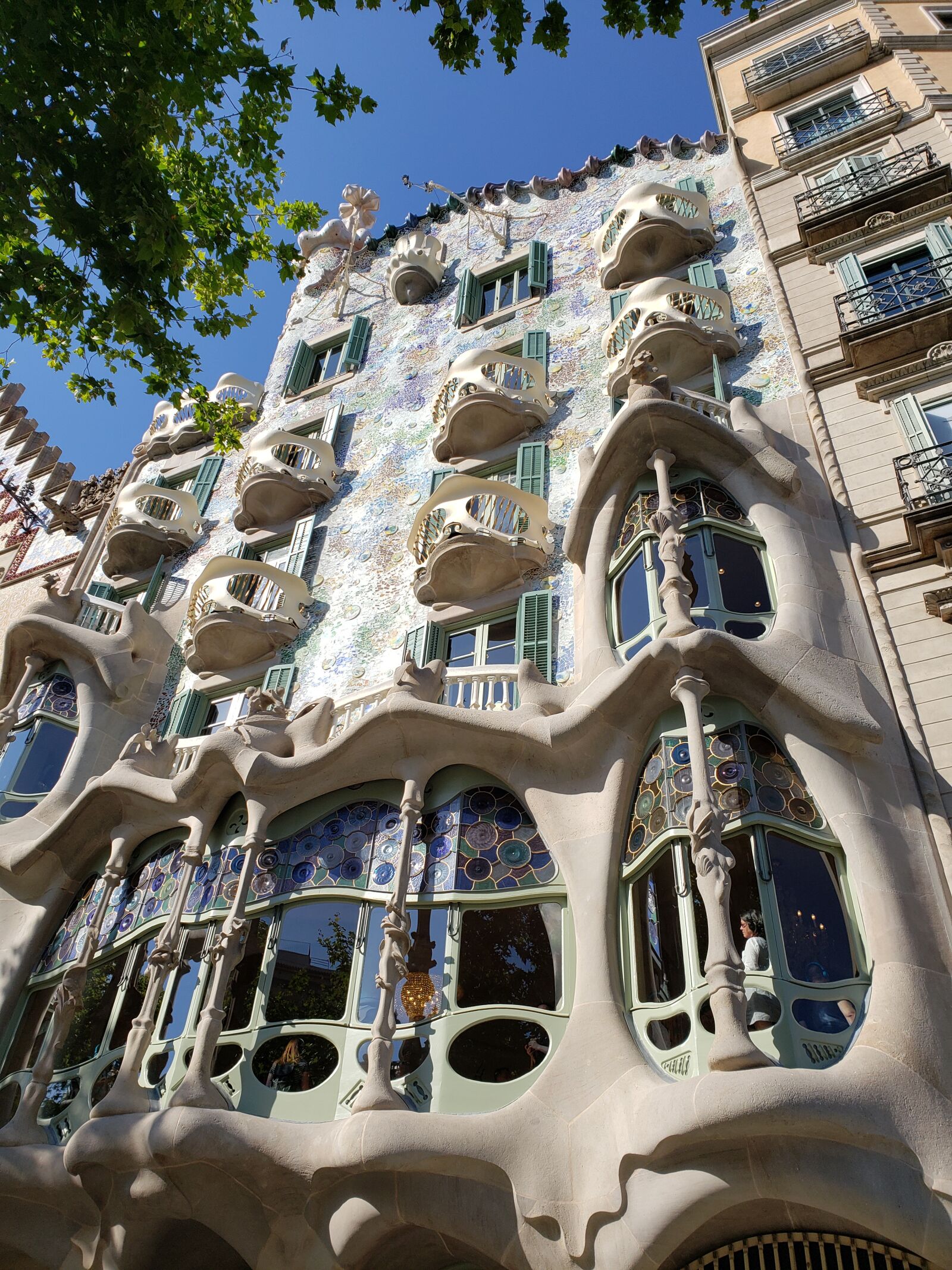 Samsung Galaxy S9+ sample photo. Barcelona, architecture, gaudi photography
