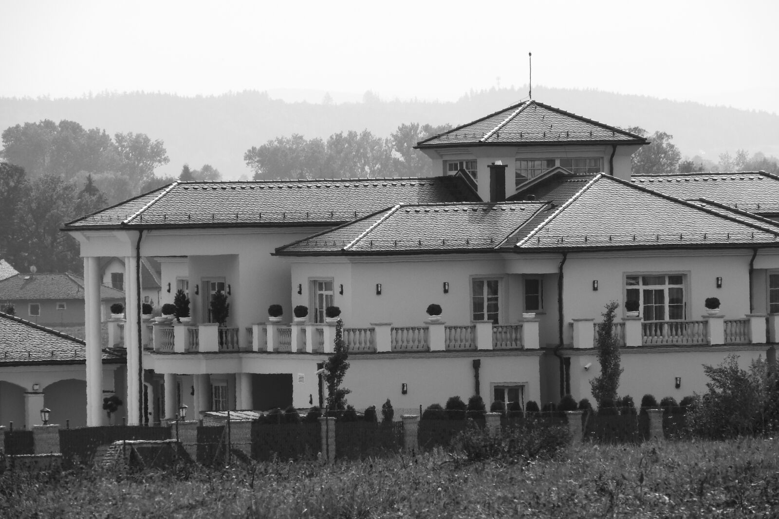 Nikon Coolpix P610 sample photo. Villa, family house, architecture photography