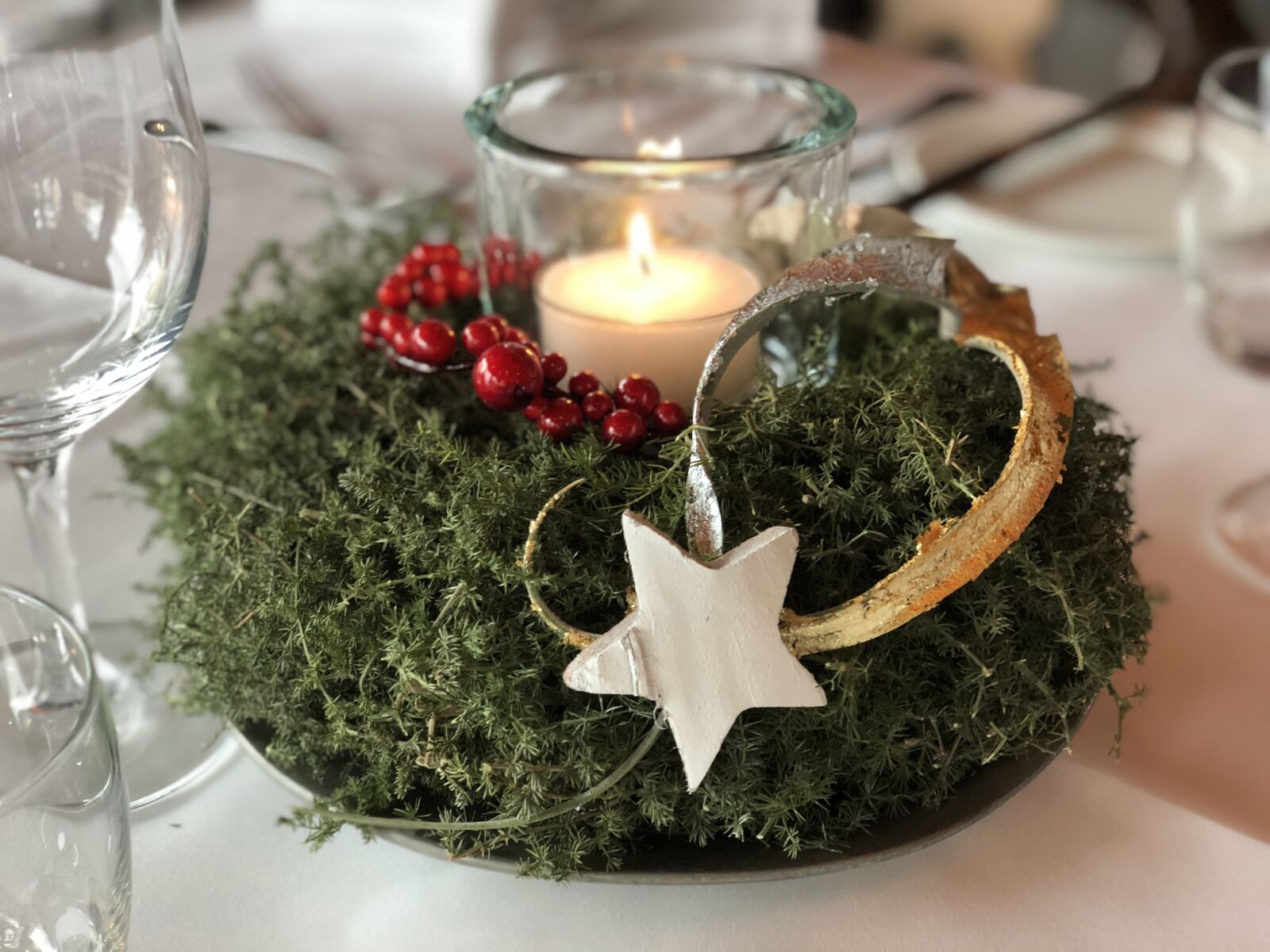 iPhone X back dual camera 6mm f/2.4 sample photo. Advent, christmas, candle photography