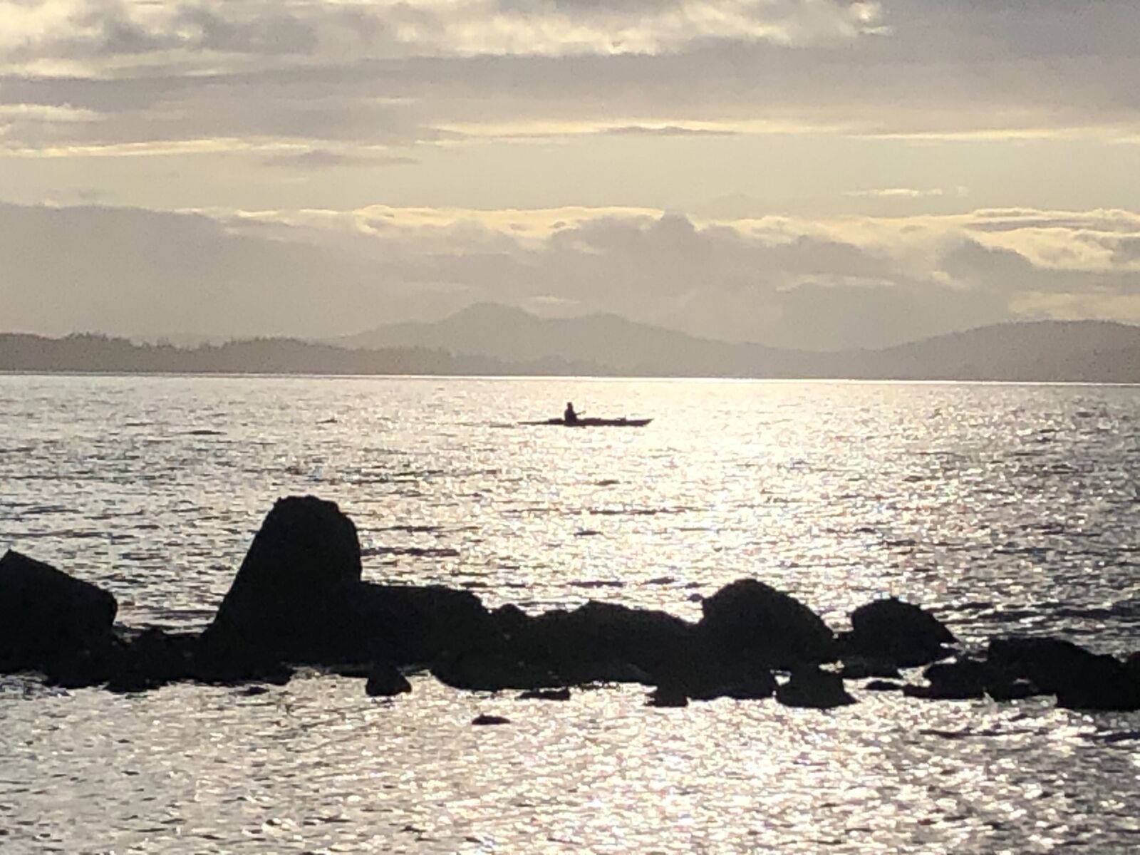 iPhone 8 back camera 3.99mm f/1.8 sample photo. Kayak, bay, bellingham photography
