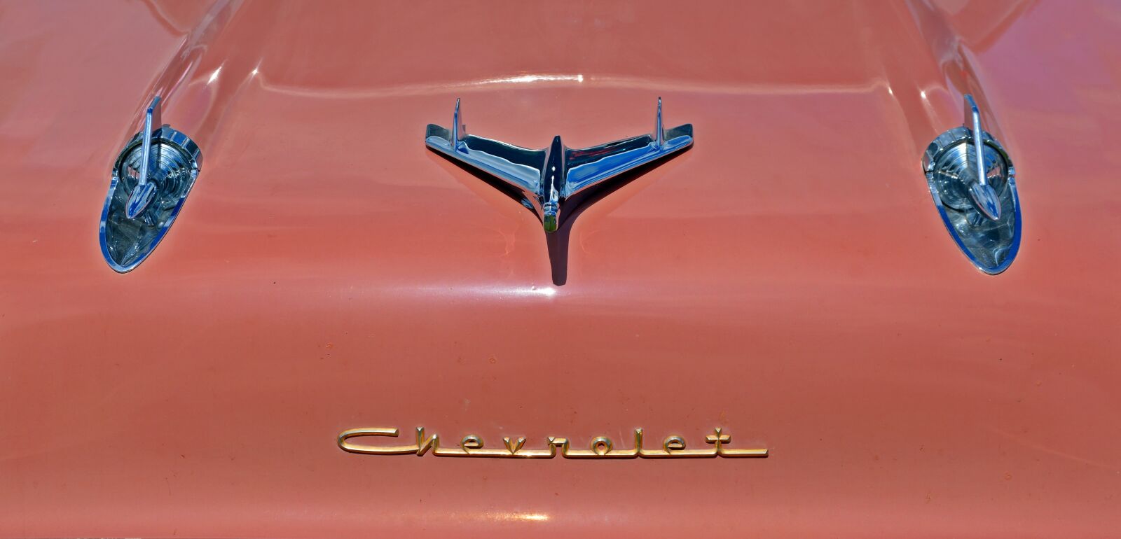 Nikon D5200 sample photo. Brand, symbol, chevrolet photography