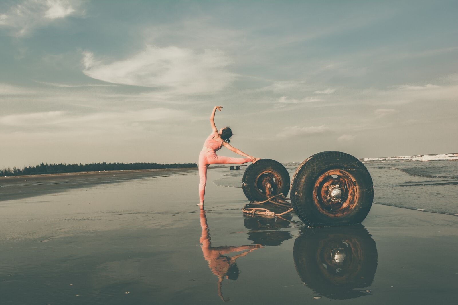 Nikon D7100 sample photo. Yoga, sport, sea photography