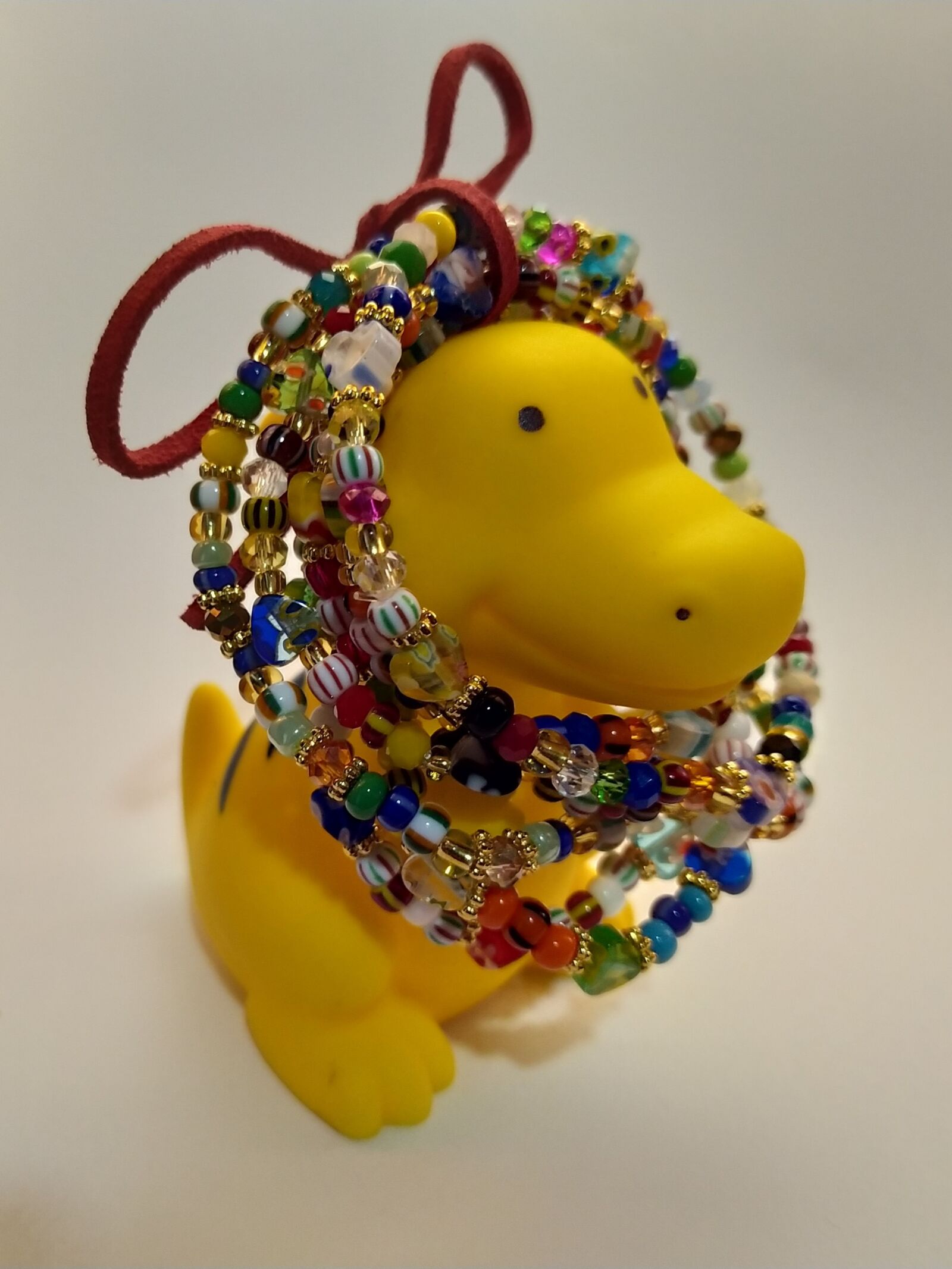 Xiaomi Redmi Note 8 sample photo. Bracelet, dinosaur, jewellery photography