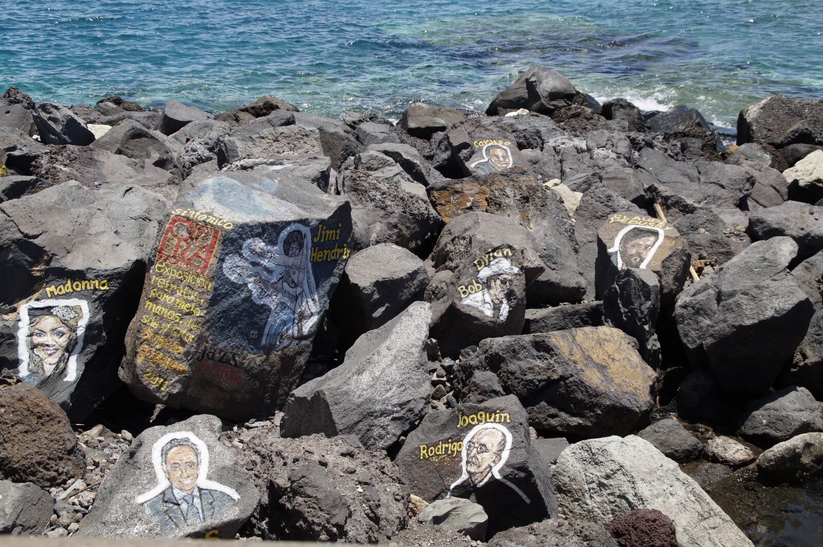 Sony SLT-A58 sample photo. Stones, santa cruz, musician photography
