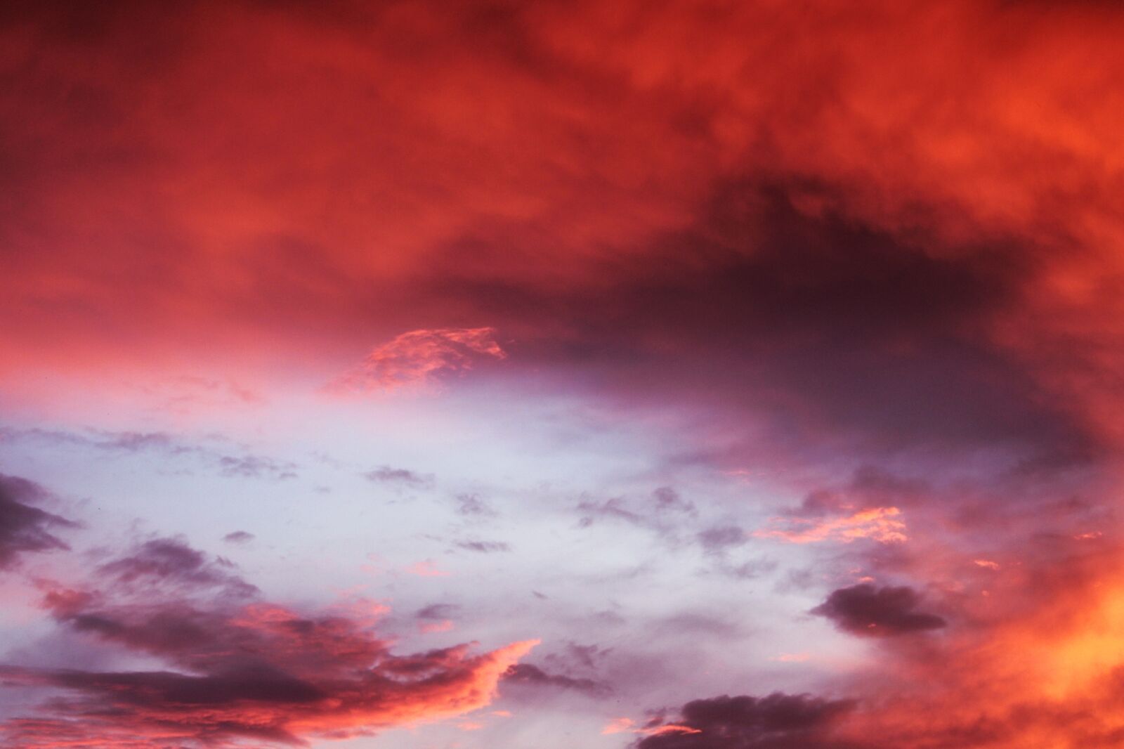 Canon EOS 1300D (EOS Rebel T6 / EOS Kiss X80) sample photo. Sky, dusk, panorama photography