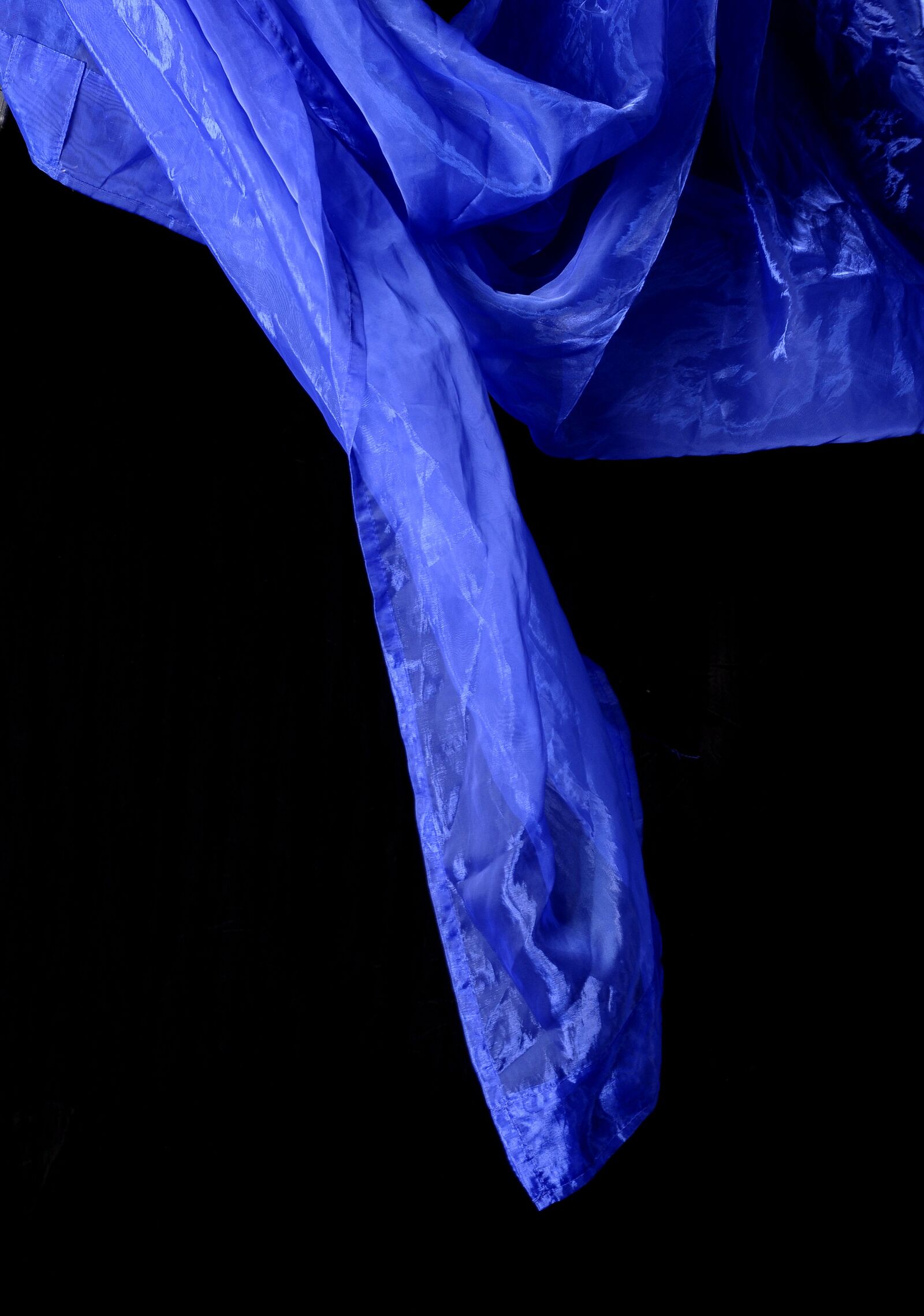 Nikon D90 sample photo. Fluttering cloth, fabric, textile photography