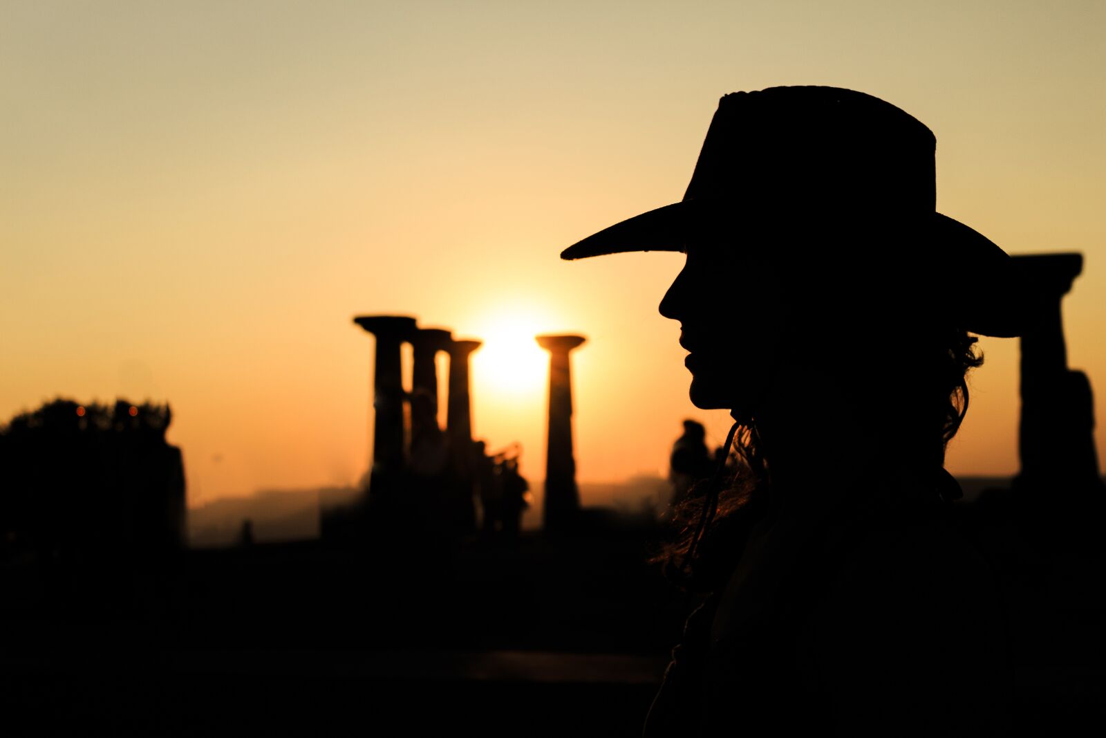 Canon EOS 700D (EOS Rebel T5i / EOS Kiss X7i) sample photo. Silhouette, sunset, solar photography