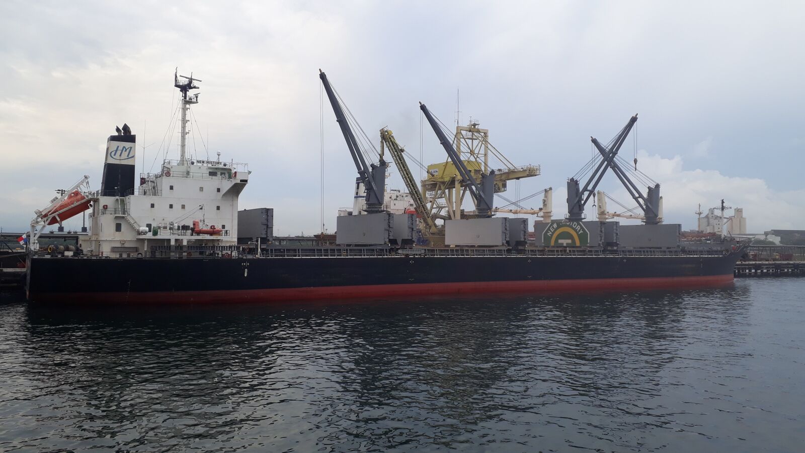 Samsung Galaxy J5 Prime sample photo. Ship, port, cargo photography