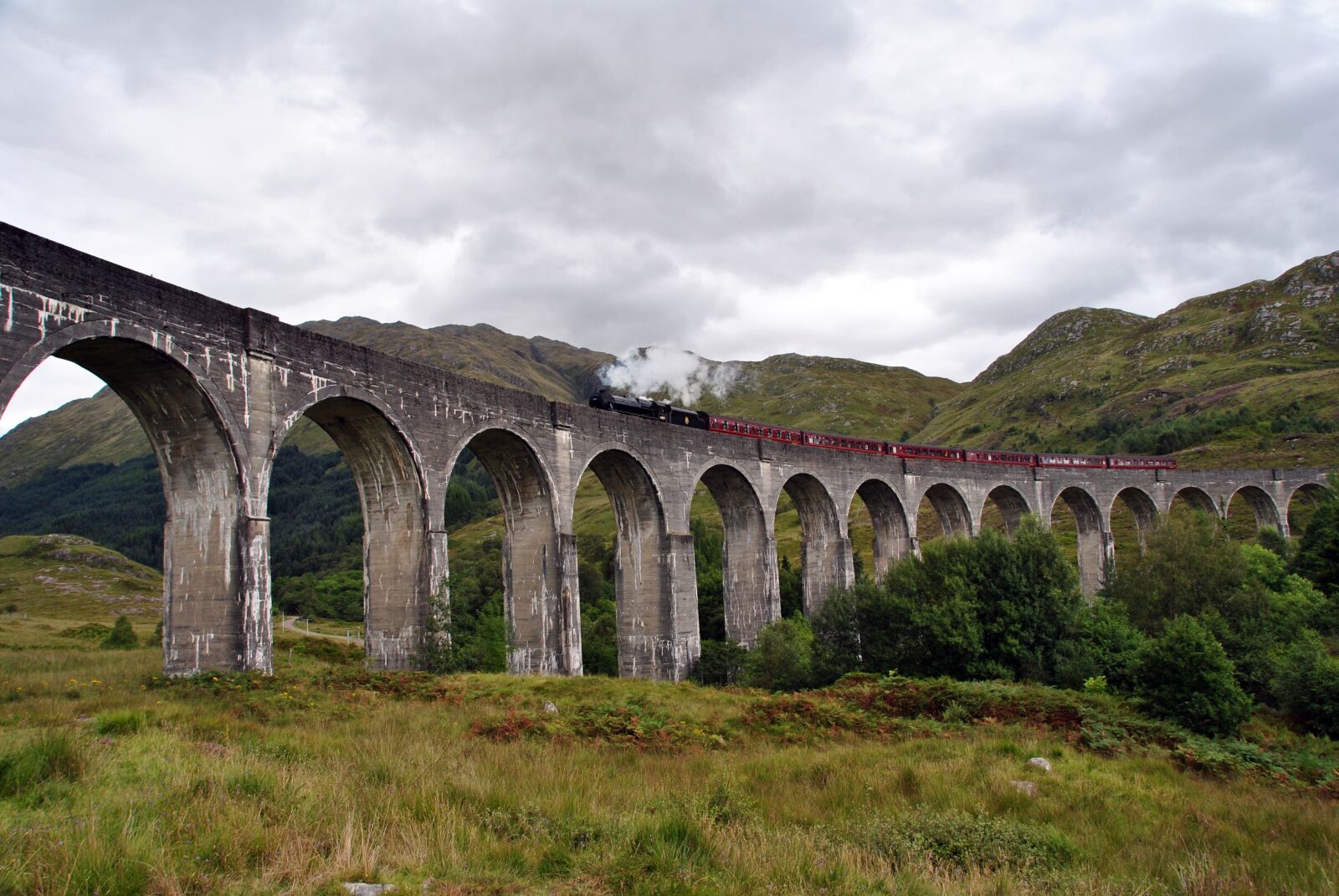 Nikon D3000 sample photo. Train, scotland, harry potter photography