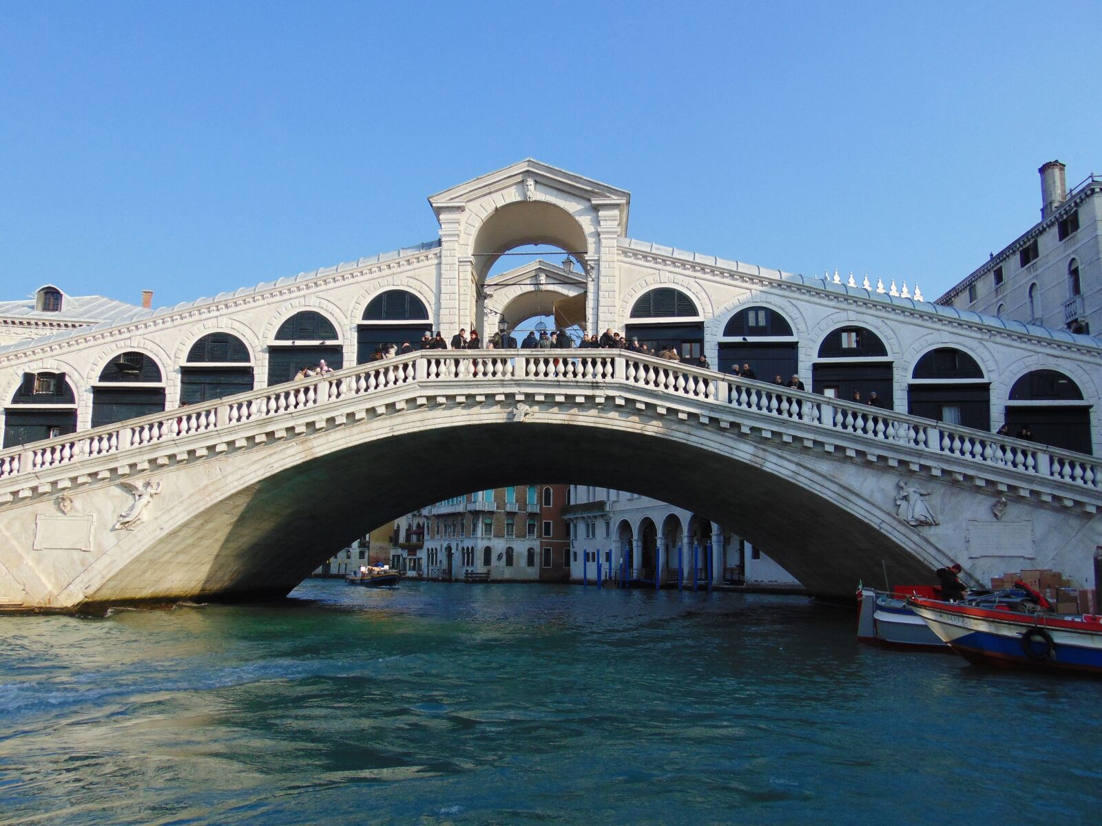 Sony Cyber-shot DSC-H300 sample photo. Bridge, of, rialto photography