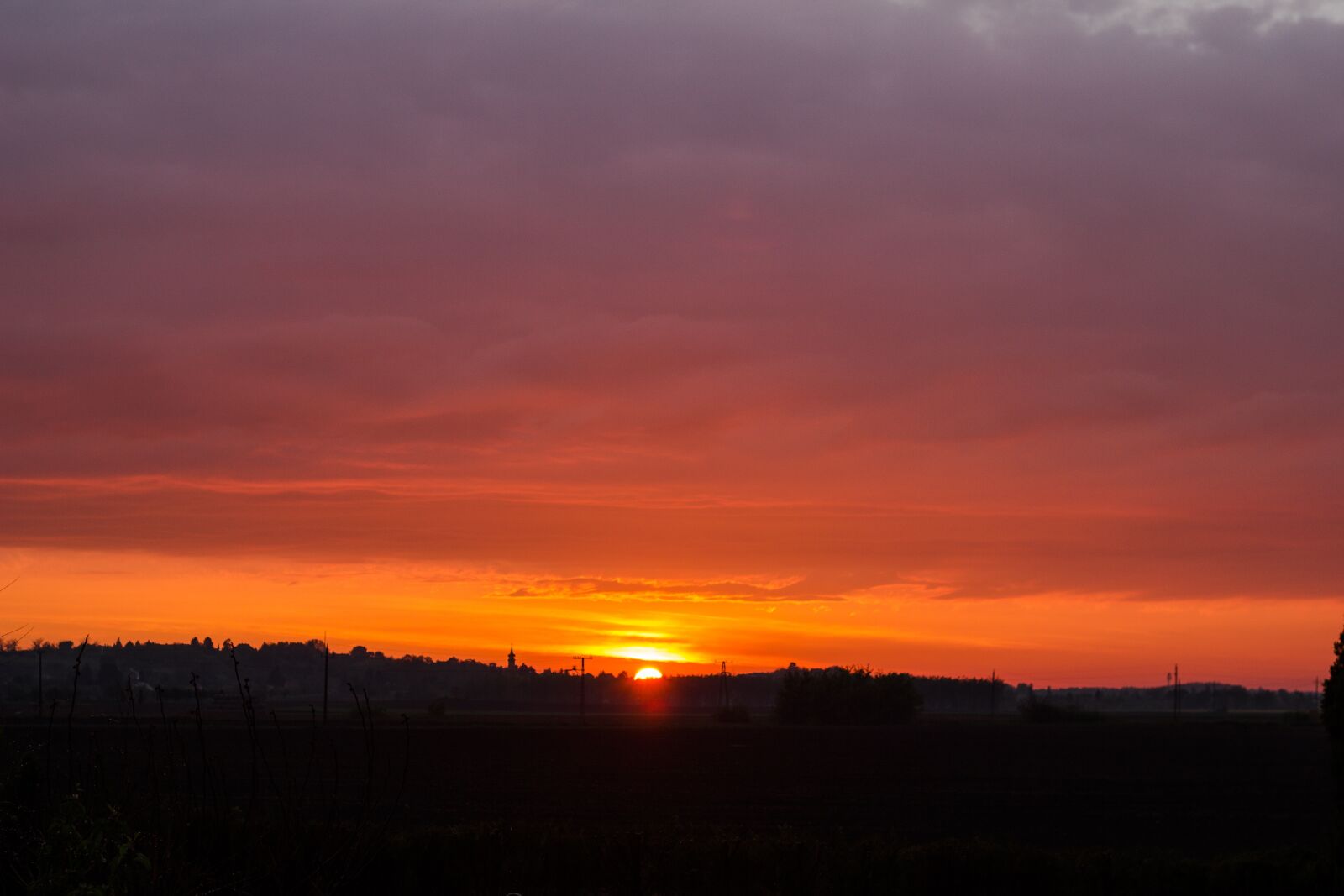Canon EOS 550D (EOS Rebel T2i / EOS Kiss X4) sample photo. Sunset, cloud, light photography