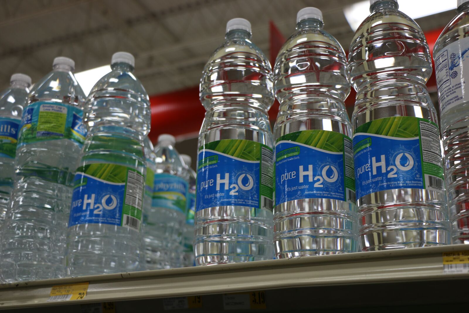 Canon EOS 70D sample photo. Water, bottles, bottle photography