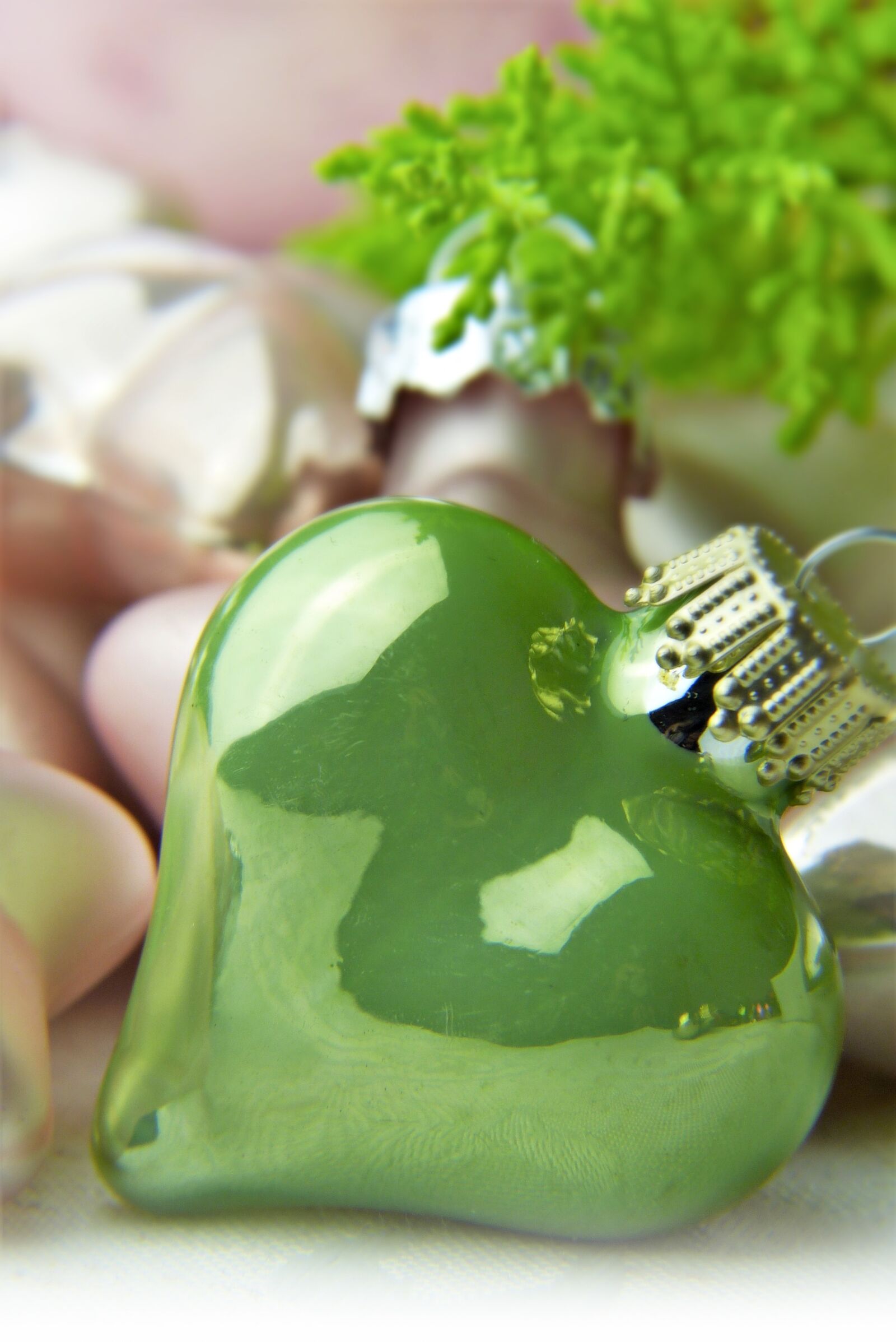 Panasonic Lumix DMC-FZ150 sample photo. Christmas decorations, decoration, heart photography