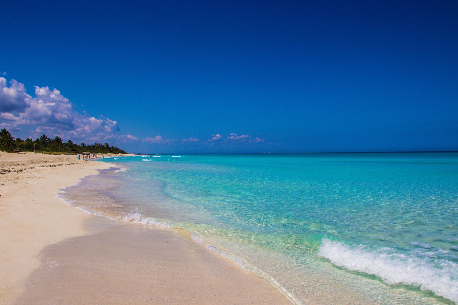 Canon EOS 200D (EOS Rebel SL2 / EOS Kiss X9) sample photo. Varadero, cuba, beach photography