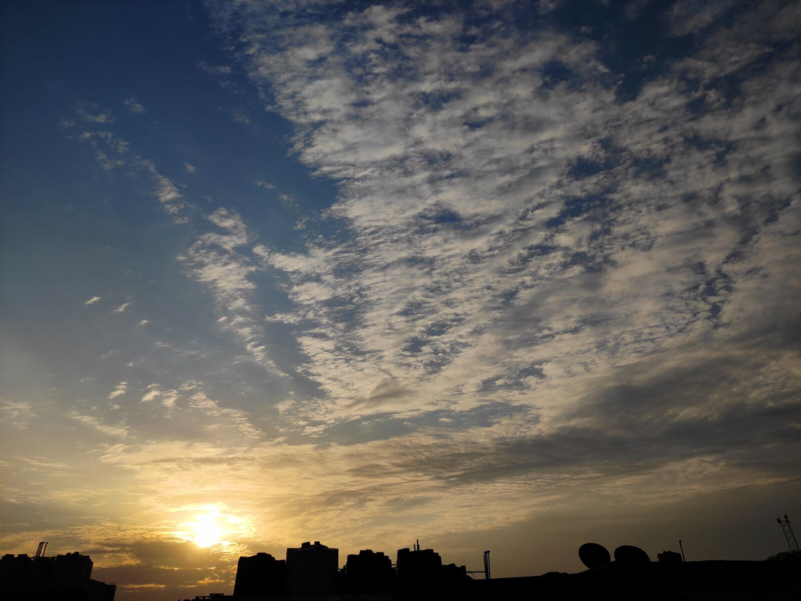 Xiaomi POCO X2 sample photo. Sky, dramatic, clouds photography