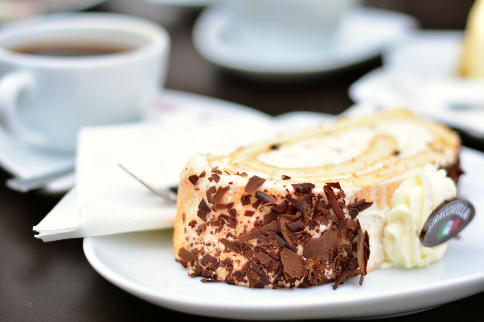 Nikon D5200 sample photo. Cake, cream cake, coffee photography
